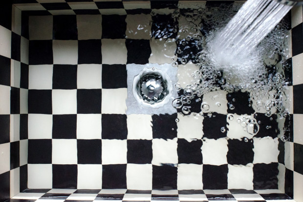 Większość samorządów nie widzi innego wyjścia niż podniesienie cen za wodę (Fot. pixabay.com)