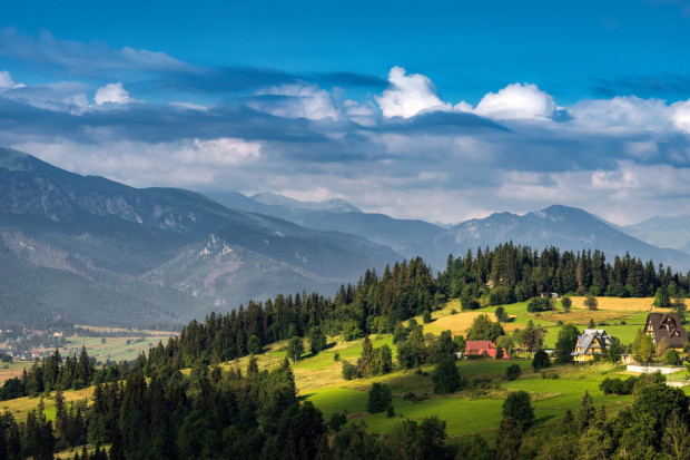 W Bieszczadach i Beskidzie Niskim są dobre warunki do uprawiania turystyki pieszej i rowerowej (Fot. Pixabay)