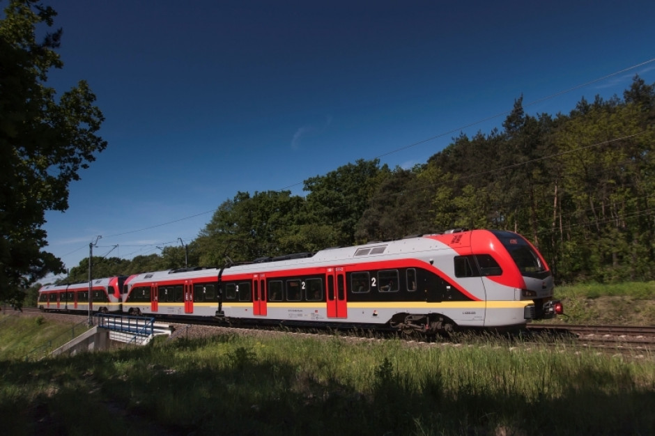 Pojazdy do regionalnego przewoźnika mają trafić w połowie 2022 roku (fot. lodzkie.pl) Pojazdy do regionalnego przewoźnika mają trafić w połowie 2022 roku (fot. lodzkie.pl)