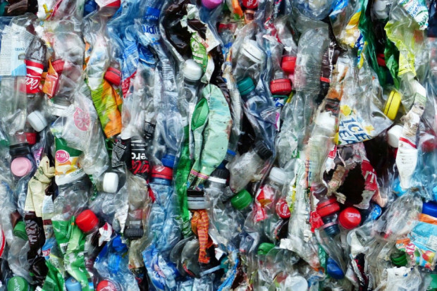 Nadmiar plastiku to problem ogólnoświatowy (fot. pixabay)