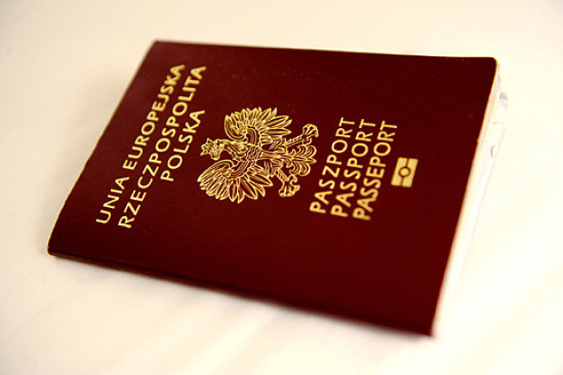 Przepisy o ulgach w opłatach za wydanie paszportu mają być uproszczone. Fot. Flickr