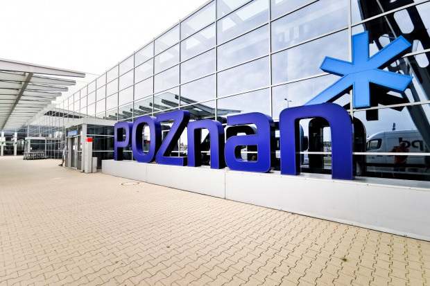 W sezonie wakacyjnym Ryanair oferuje cztery nowe kierunki z poznańskiego lotniska (Fot. Shutterstock.com)