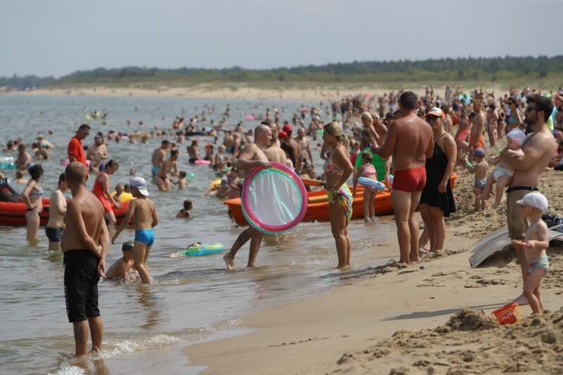 We wszystkich nadmorskich kąpieliskach woda jest pozbawiona sinic (fot. gdansk.pl/Grzegorz Mehring)
