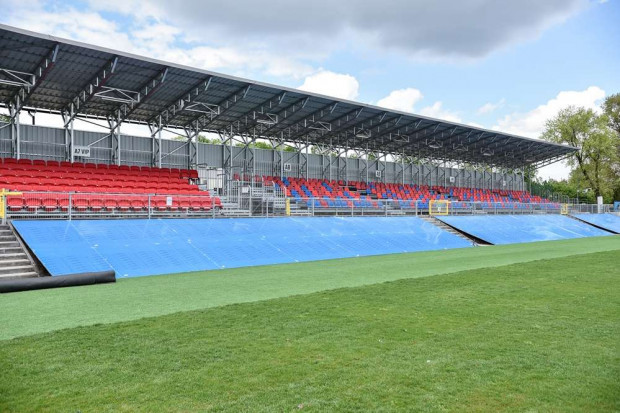 Stadion Rakowa, po modernizacji, oddano do użytku w połowie 2021 roku. (fot.czestochowa.pl)