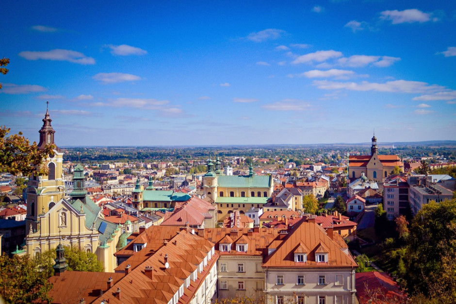 Ponad połowa miast średnich nie skorzystała z żadnej formy wsparcia w ramach Pakietu (fot. UM Przemyśl) Ponad połowa miast średnich nie skorzystała z żadnej formy wsparcia w ramach Pakietu (fot. UM Przemyśl)