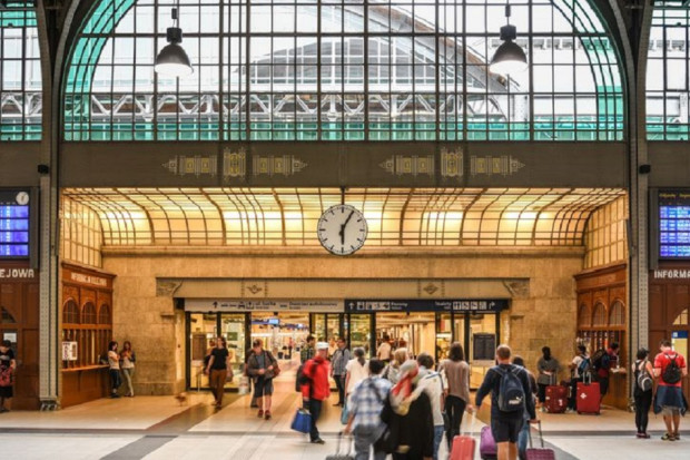 Dworzec Główny we Wrocławiu obsłużył w 2020 r. rekordową liczbę ponad 12 mln pasażerów (Fot. pkp.pl)
