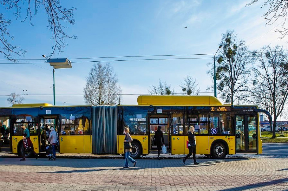 Zdaniem organizatorów komunikacji i ekspertów sporo jest do zrobienia na gruncie prawnym (Fot. Zarząd Transportu Metropolitalnego/Facebook). Zdaniem organizatorów komunikacji i ekspertów sporo jest do zrobienia na gruncie prawnym (Fot. Zarząd Transportu Metropolitalnego/Facebook).