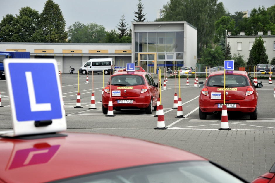 Marszałkowskie chcą podniesienia opłat za egzaminy na prawo jazdy (fot.word.poznan.pl)