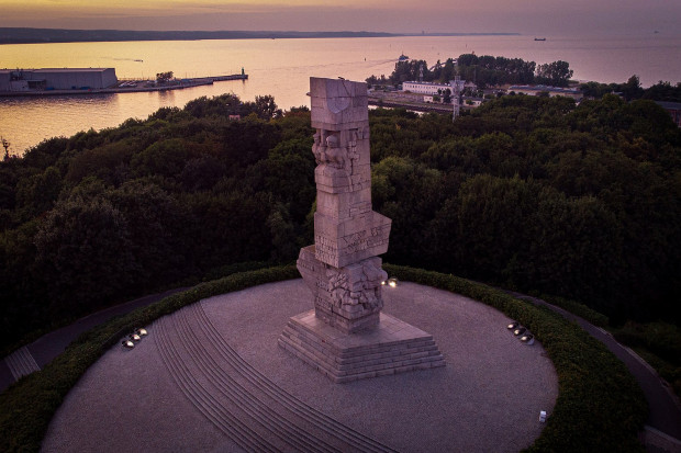 Działka na Westerplatte z Pomnikiem Obrońców Wybrzeża wróciła we władanie miasta (fot. wikipedia.org/Jakub Strzelczyk CC BY - SA 4.0)