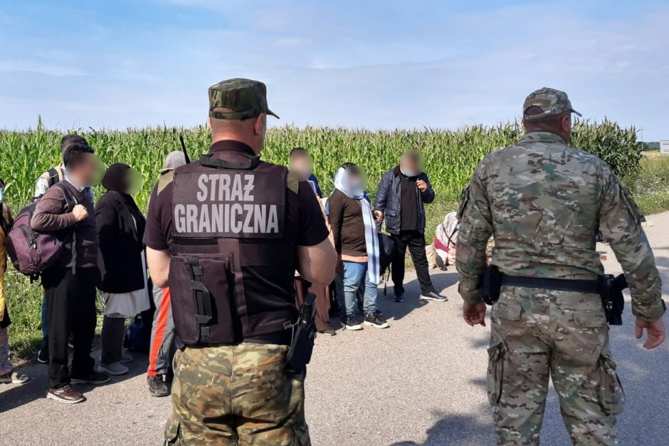 72 proc. Polaków, nie chce wpuszczania do kraju uchodźców (fot. podlaski.strazgraniczna.pl) 72 proc. Polaków, nie chce wpuszczania do kraju uchodźców (fot. podlaski.strazgraniczna.pl)