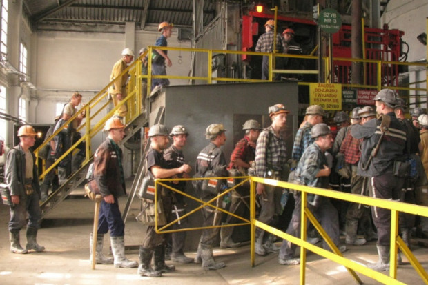 Warunki osłon dla odchodzących z pracy górników będą takie, jakie wynegocjowano w podpisanej w końcu maja br. umowie społecznej (Fot. PTWP)