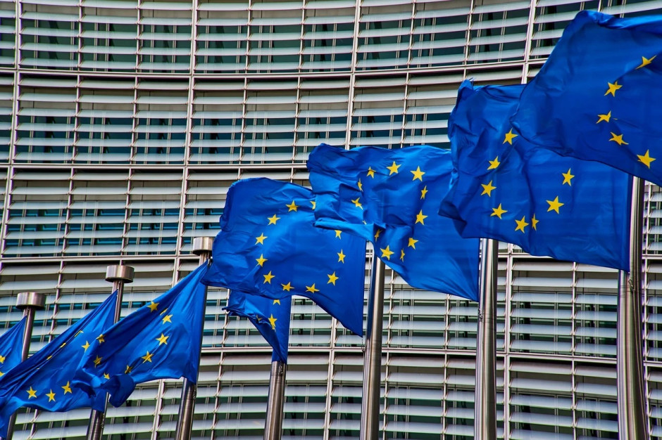 Komisja Europejska analizuje polski KPO już od 5 miesięcy... (Fot. pixabay.com)