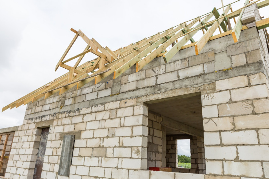 W środę połączone komisje senackie samorządu i infrastruktury poparły wniosek o odrzucenie ustawy dom do 70 m2 bez formalności (Fot. Shutterstock.com) W środę połączone komisje senackie samorządu i infrastruktury poparły wniosek o odrzucenie ustawy dom do 70 m2 bez formalności (Fot. Shutterstock.com)