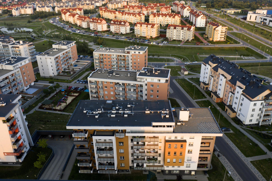 Podniesienie stóp procentowych odbije się na portfelach kredytobiorców (fot. Darek Delmanowicz/PAP) Podniesienie stóp procentowych odbije się na portfelach kredytobiorców (fot. Darek Delmanowicz/PAP)