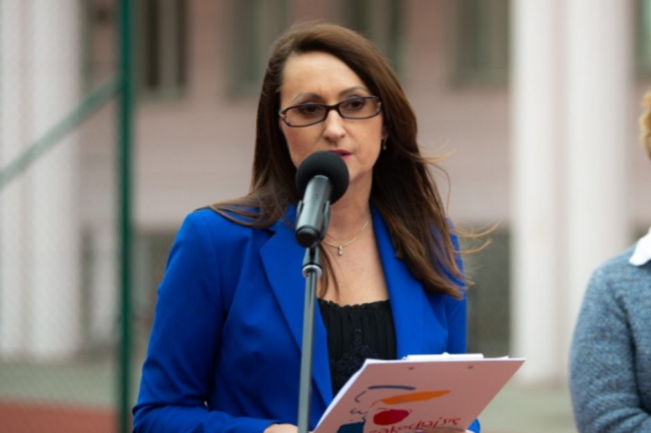 Wiceprezydent Warszawy Renata Kaznowska (Fot. um.warszawa.pl/ E. Lach) Już w 144 warszawskich szkołach zajęcia zostały częściowo zawieszone