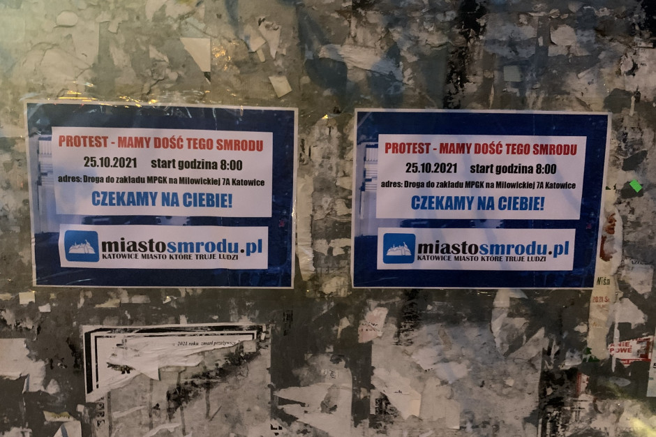 W wielu punktach miasta rozwieszono plakaty informacyjne na temat planowanego protestu. Stowarzyszenie informuje, że są one zrywane (fot.https://www.facebook.com/miastosmrodu) W wielu punktach miasta rozwieszono plakaty informacyjne na temat planowanego protestu. Stowarzyszenie informuje, że są one zrywane (fot.https://www.facebook.com/miastosmrodu)