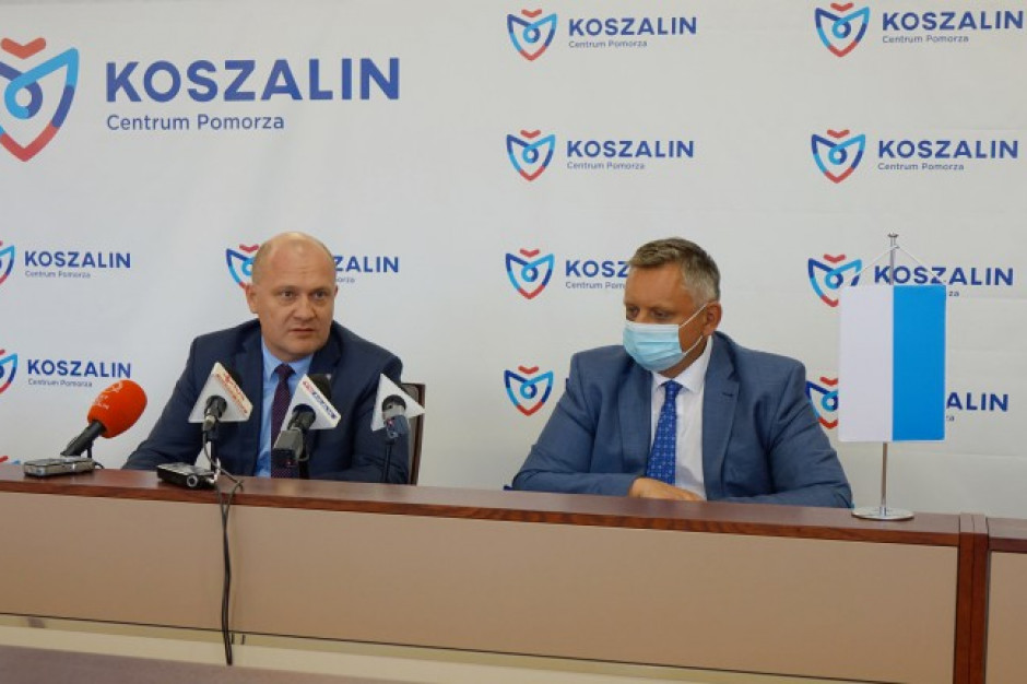 Porozumienie podpisali prezydenci miast – Piotr Jedliński i Piotr Krzystek (fot. UM Koszalin)