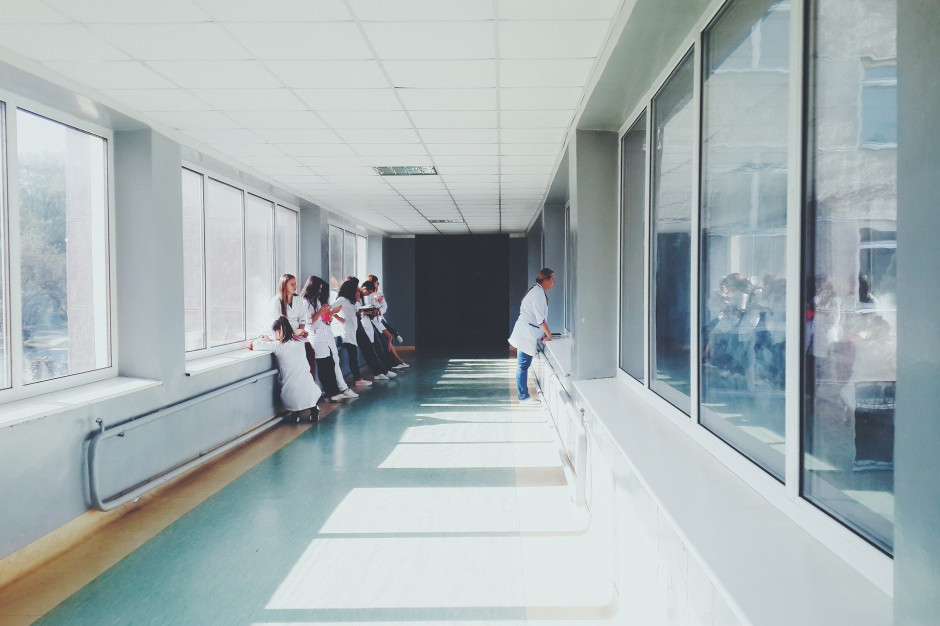Inicjatywa zakłada powstanie szpitala uniwersyteckiego na bazie istniejącego już Klinicznego Szpitala Wojewódzkiego nr 1 im. F. Chopina w Rzeszowie ( fot.ilustracyjne:pixabay) Inicjatywa zakłada powstanie szpitala uniwersyteckiego na bazie istniejącego już Klinicznego Szpitala Wojewódzkiego nr 1 im. F. Chopina w Rzeszowie ( fot.ilustracyjne:pixabay)