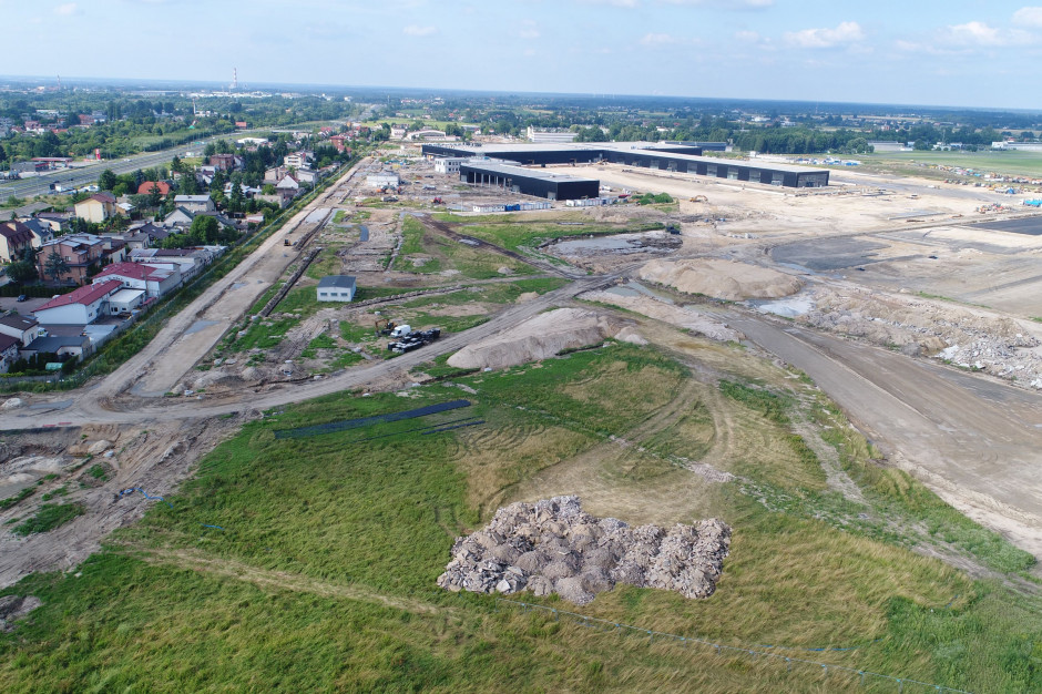 Rozbudowa lotniska w Radomiu ma być zakończona w trzecim kwartale 2022 roku (fot. PPL) Rozbudowa lotniska w Radomiu ma być zakończona w trzecim kwartale 2022 roku (fot. PPL)
