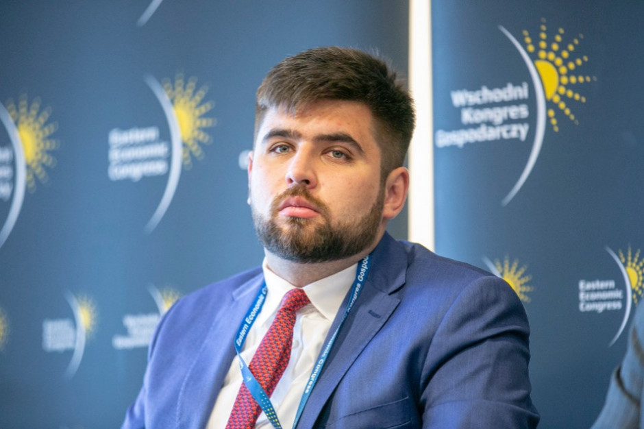 Prezydent Chełma Jakub Banaszek wskazywany jest jako wspólny kandydat PiS i OdNowy na prezydenta Warszawy, choć pojawiają się też głosy, które zaprzeczają tej tezie (fot. wnp.pl) Prezydent Chełma Jakub Banaszek wskazywany jest jako wspólny kandydat PiS i OdNowy na prezydenta Warszawy, choć pojawiają się też głosy, które zaprzeczają tej tezie (fot. wnp.pl)