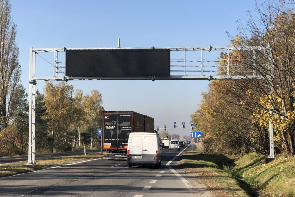 Stacje umożliwią pomiar bez konieczności zatrzymywania się czy redukcji prędkości samochodów  (fot. mzuim.tychy.pl)