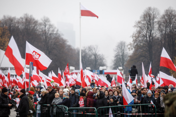 Obchody Święta Niepodległości zostały uwikłane w politykę (fot. Sławek Kasper/ IPN)