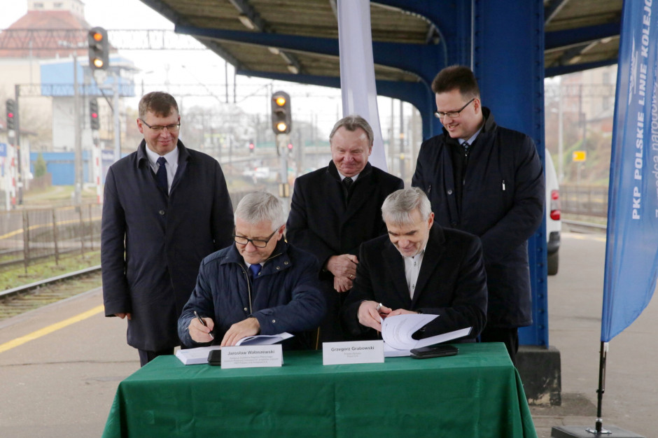 Podpisano umowę na modernizację stacji Olsztyn Główny, w tym budowę tunelu do dzielnicy Zatorze (fot. PAP/Tomasz Waszczuk)