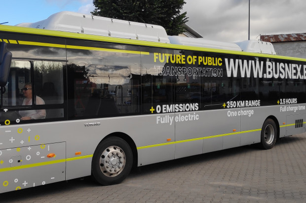 Projekt przewiduje m.in. zakup ośmiu autobusów elektrycznych (fot. mpklomza.pl)