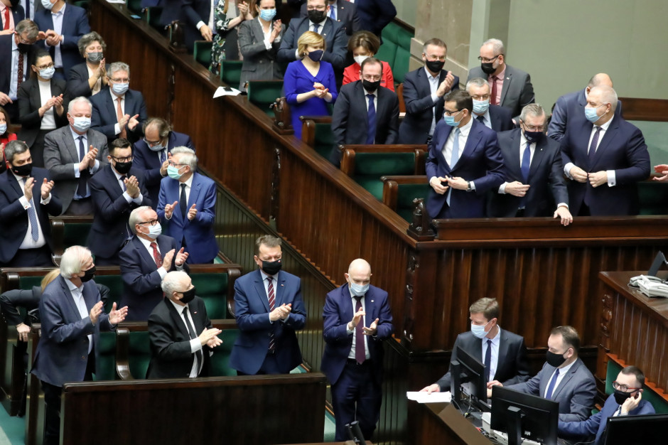 77,7 mld zł subwencji dla JST. Sejm przyjął budżet państwa na 2022 rok