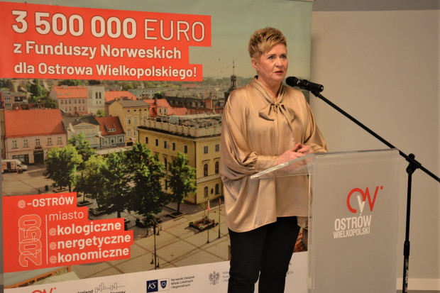 est to projekt wielowymiarowy, trudny, ambitny, ale to także projekt komplementarny – mówi o projekcie E-Ostrów 2050 prezydent miasta Beata Klimek (fot.ostrow.pl)