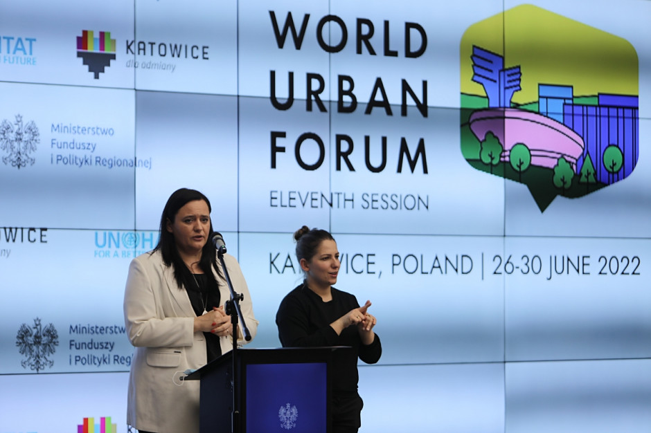 W trakcie Światowego Forum Miejskiego w Katowicach chcemy pokazać polskie i europejskie osiągnięcia w transformacji miast – zapowiedziała w trakcie konferencji Małgorzata Jarosińska-Jedynak, wiceminister funduszy i polityki regionalnej, Pełnomocnik Rządu do spraw przygotowania Światowego Forum Miejskiego. Fot. mat. pras. W trakcie Światowego Forum Miejskiego w Katowicach chcemy pokazać polskie i europejskie osiągnięcia w transformacji miast – zapowiedziała w trakcie konferencji Małgorzata Jarosińska-Jedynak, wiceminister funduszy i polityki regionalnej, Pełnomocnik Rządu do spraw przygotowania Światowego Forum Miejskiego. Fot. mat. pras.