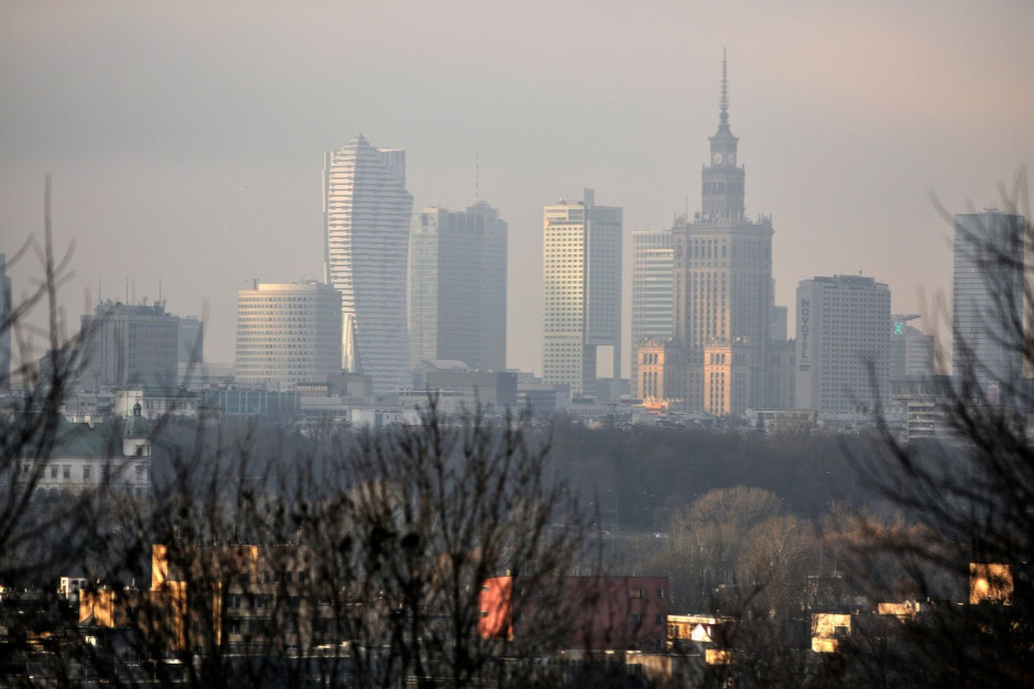 Warszawa będzie lepiej monitorować stan powietrza. Nie tylko u siebie