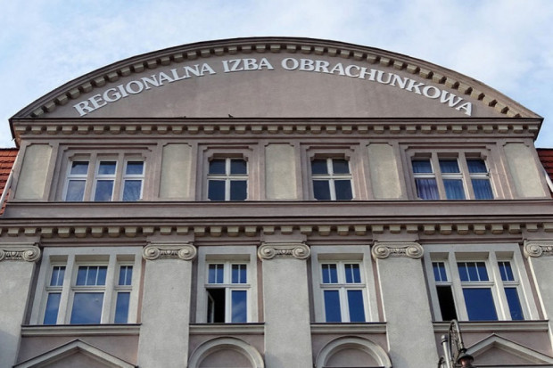 Obowiązująca ustawa o RIO pochodzi z lat 90. XX w., a zaproponowane do niej zmiany budzą kontrowersje wśród samorządowców (fot. Wikipedia/ Pit1233/ CC0)