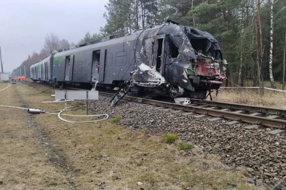 Specjalna komisja zbada wypadek na przejeździe kolejowym