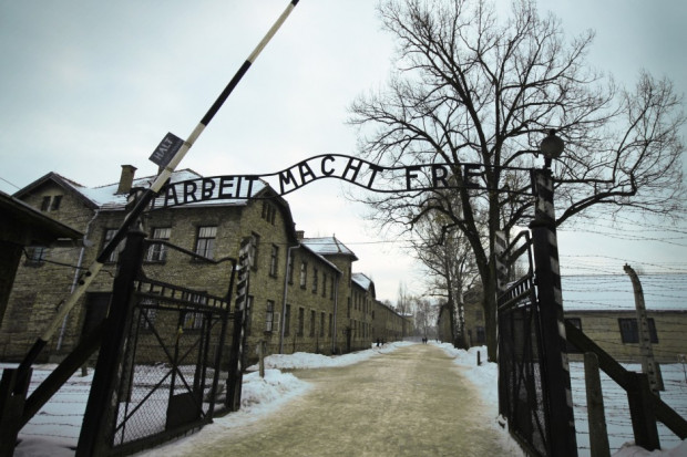 W 1947 r. na terenie byłych obozów Auschwitz I i Auschwitz II-Birkenau powstało muzeum (Fot. Shutterstock)