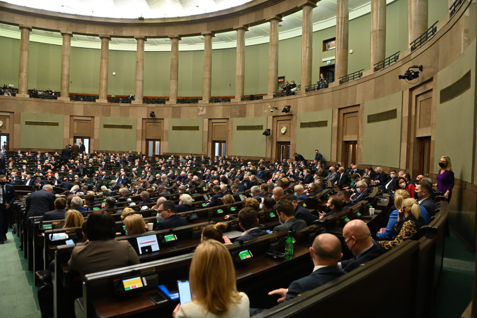 Projekt nowelizacji ustawy o OZE przyjęty z poprawkami