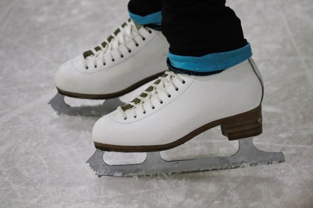 Miłośnicy jazdy na łyżwach mogą, w ramach akcji "Zima w Mieście" skorzystać ze ślizgawek w Ośrodku Stegny oraz w Ośrodku Moczydło  (fot. pixabay)