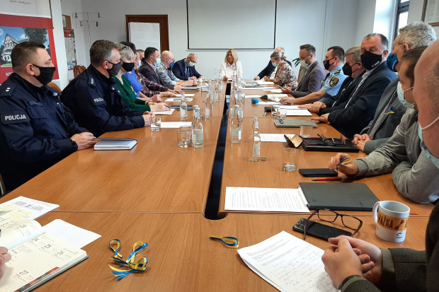 Urząd miasta w Świdnicy zorganizował już posiedzenie służb miejskich i mundurowych w związku z sytuacją na Ukrainie (fot. UM Świdnica)