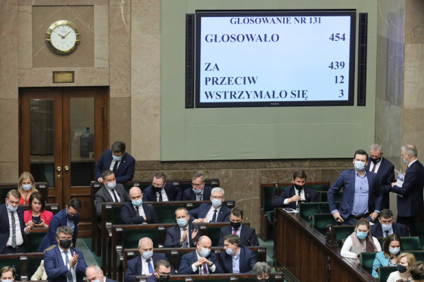 Sejm uchwalił ustawę o pomocy obywatelom Ukrainy (fot. PAP/Paweł Supernak)