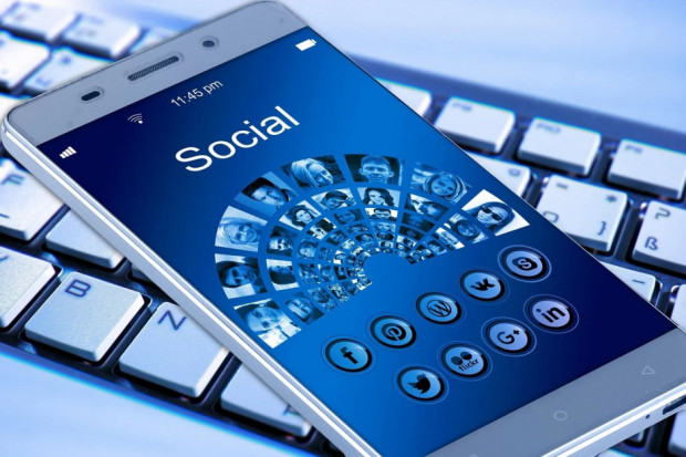 Około 80 proc. samorządów ma profile w mediach społecznościowych - wynika z badania Watchdog Polska (fot. Pixabay)