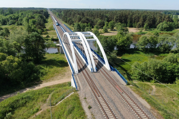 Na zdjęciu most kolejowy nad Pilicą (fot. A. Lewandowski/PKP PLK)