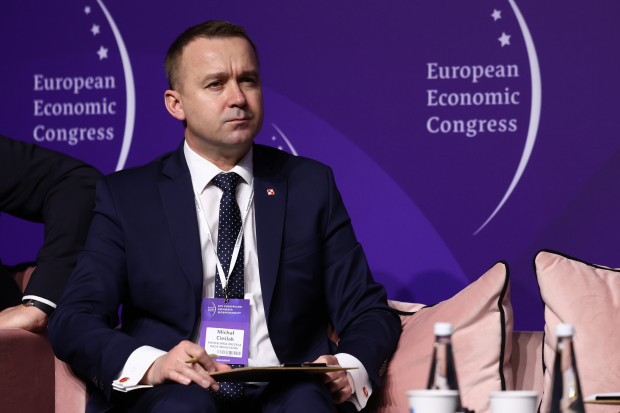 - Chcemy ułatwić samorządom dalsze prowadzenie inwestycji - powiedział Michał Cieślak. (fot. PTWP)