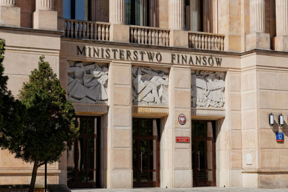 Ministerstwo Finansów przedstawiło projekt nowelizacji ustawy o finansach publicznych (fot. shutterstock)