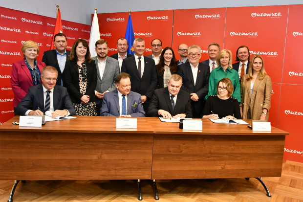 Umowę podpisano w Urzędzie Marszałkowskim Województwa Mazowieckiego (Fot. UMWM)