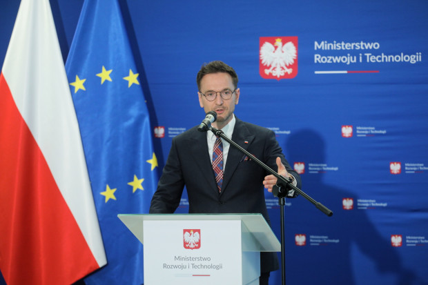 Formalny wniosek o przydział pieniędzy w ramach Krajowego Planu Odbudowy zostanie złożony w lipcu tego roku - powiedział Waldemar Buda. Fot. PAP/Paweł Supernak