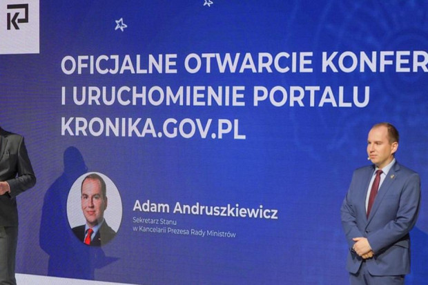 Według wiceministra Adama Andruszkiewicza portal to nowa jakość dla kultury cyfrowej w Polsce (fot. KPRM)