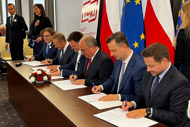 Liderzy partii opozycyjnych poparli postulaty przygotowane przez Ruch "Tak Dla Polski' (fot. facebook.com/Tak Dla Polski)