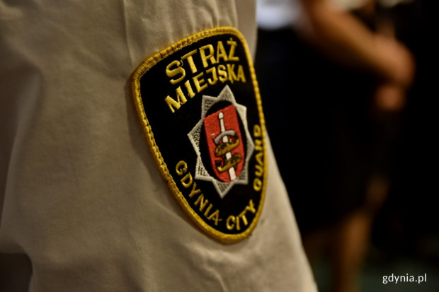 Zatrzymany strażnik miejski pełnił ochronę w budynku urzędu (fot. gdynia.pl)