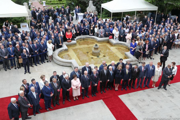 27 maja obchodzimy Dzień Samorządu Terytorialnego. Na zdjęciu obchody w Pałacu Prezydenckim (Fot. Krzysztof Sitkowski/KPRP)