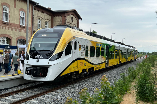 12 czerwca otwarcie linii kolejowej z Wrocławia do Świdnicy przez Sobótkę (fot. umwd.dolnyslask.pl)